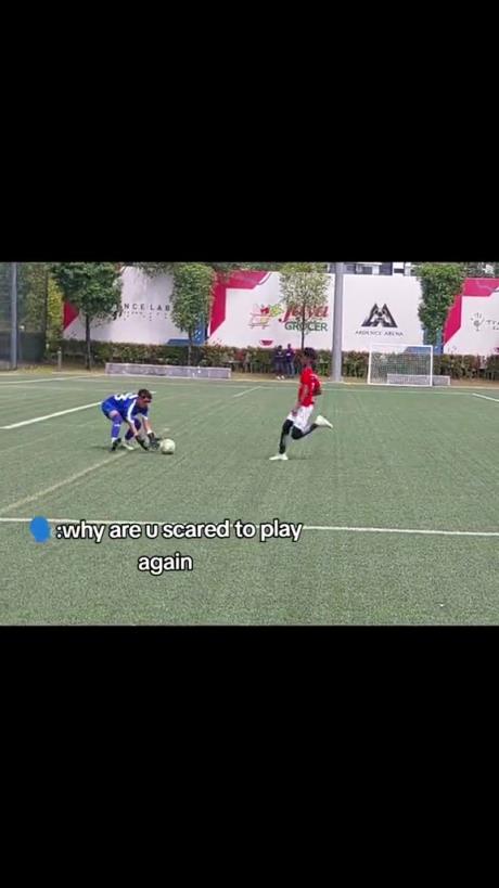 惡劣！這孩子可以終身禁止踢足球了