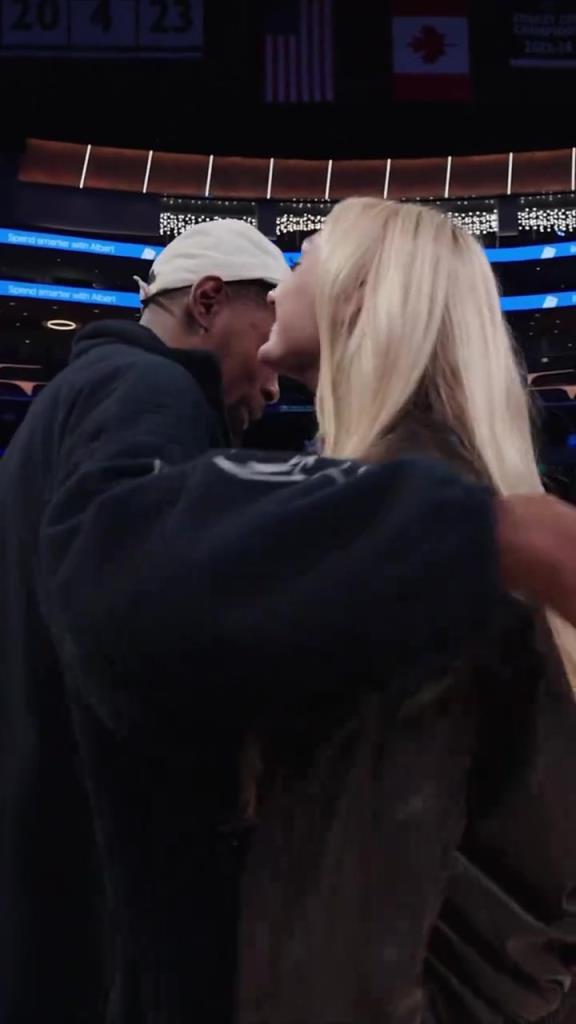 卡梅倫布林克這大長腿，KD都得多看幾眼